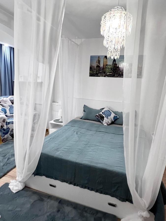 Intercontinental Apartment Bukarest Kültér fotó